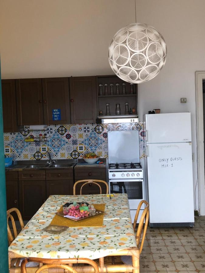 Hostel Beach House 지아르디니낙소스 외부 사진