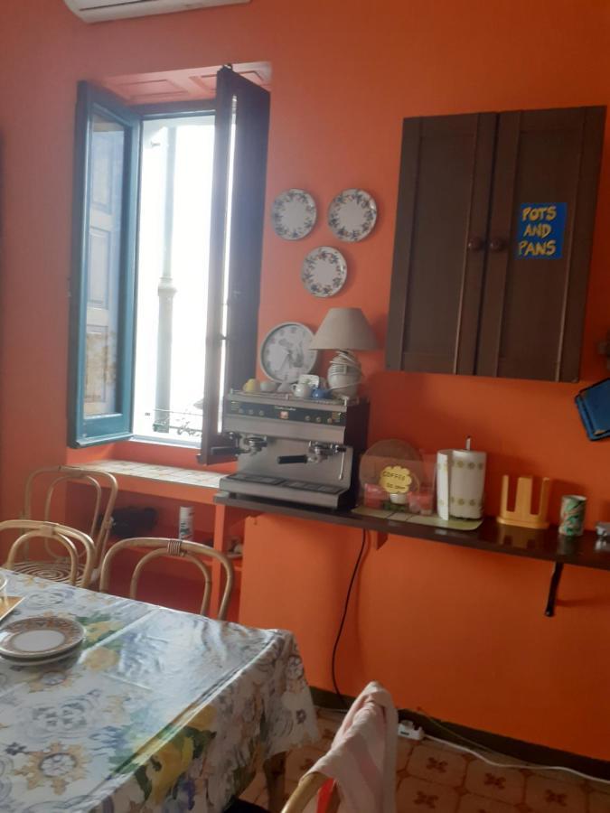 Hostel Beach House 지아르디니낙소스 외부 사진